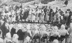 «Η ιεροτελεστία της Άνοιξης – Χορός και πομπή του Άη Γιώργη στη Νεστάνη Αρκαδίας»