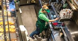Τελευταία και καταϊδρωμένη η Ελλάδα στις κενές θέσεις εργασίας