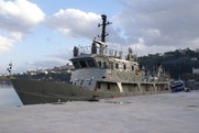 Σκάφος της Υδρογραφικής Υπηρεσίας του Πολεμικού Ναυτικού στο λιμάνι του Αιγίου