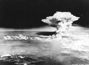 Η ρίψη της πρώτης ατομικής βόμβας στη Χιροσίμα και της δεύτερης στο Ναγκασάκι