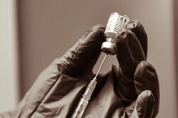 Εμβόλια Pfizer και AstraZeneca κατά μετάλλαξης Δέλτα – Τι δείχνει μεγάλη έρευνα