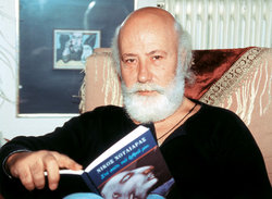 Νίκος Χουλιαράς 1940 – 2015