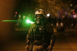 «Αστυνομικοί» στο ίντερνετ απειλούν να δολοφονήσουν πολίτες