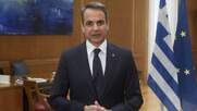 Χαμός από σχόλια κάτω από το μήνυμα Μητσοτάκη για την ομιλία του Ζελένσκι στην Βουλή
