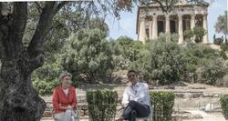 Πυρά ΚΙΝ.ΑΛΛ., ΚΚΕ και Βαρουφάκη για το επικοινωνιακό σόου Μητσοτάκη - ντερ Λάιεν