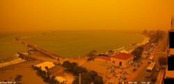 Αφρικανική σκόνη / Απόκοσμες εικόνες - Κίτρινος ο ουρανός στην Καλαμάτα