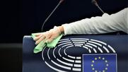 Η κλειστή συνεδρίαση της LIBE με τον Βαξεβάνη που έβγαλε τον Χρυσοχοΐδη εκτός εαυτού