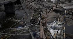 Κυρώσεις βροχή και διπλωματικές ακροβασίες, ενώ το Κίεβο ασφυκτιά