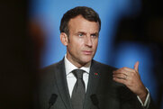 Γαλλία: Με παράκαμψη του κοινοβούλιου περνάει ο Μακρόν τη συνταξιοδοτική μεταρρύθμιση