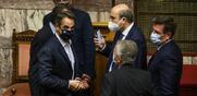Η κοινωνία βλέπει και καταλαβαίνει