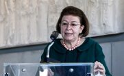 Δικά της Αρχαία δανείζει η Μενδώνη;