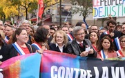 Γαλλία: Annie Ernaux Δεν είμαστε μόνοι